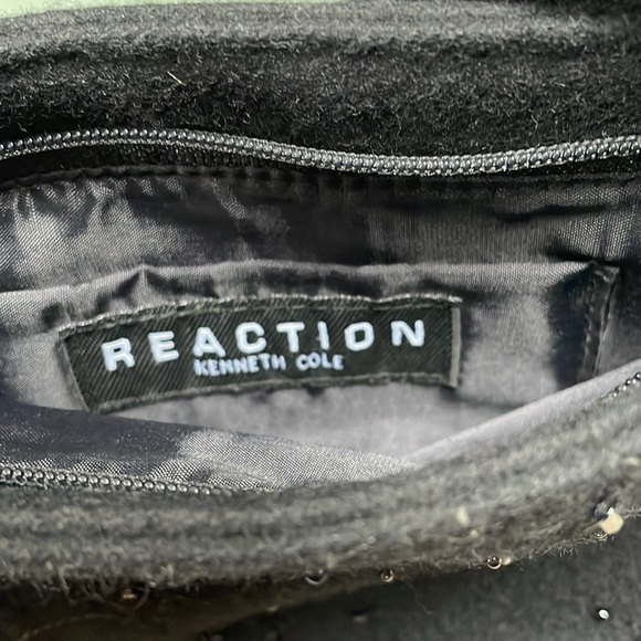 Beaded felt bag - Picture 2 of 4